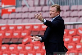 Koeman yakin tetap latih Barcelona musim depan