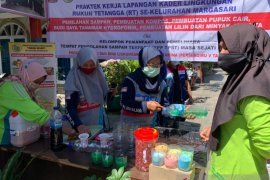 Mitra binaan Pertamina Balikpapan sosialisasi aksi peduli lingkungan