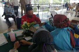 Pemkab Siak targetkan seluruh masyarakat divaksin COVID-19