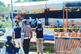 Satreskrim Banjarmasin datangkan tim forensik RSUD Ulin lakukan autopsi jenasah balita