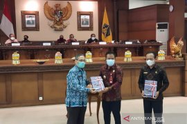 Bupati Bangli terima predikat opini WTP
