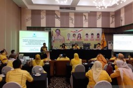 "Perang" opini untuk Pilpres 2024 sudah dimulai, kata Sekjen Golkar