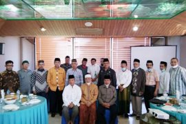 AGH Najamuddin Abd Safa gantikan Sanusi Baco sebagai Rais Syuriah PWNU Sulsel