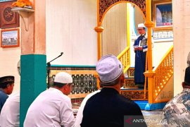 Cuaca buruk, gerhana bulan tak terlihat di langit Bulungan