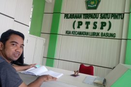 Terapkan protokol kesehatan, hingga April 2021, 1.445 pasangan menikah di Agam