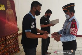 Tiga narapidana narkotika di Lapas Kelas IIA Banjarmasin terima remisi