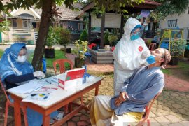 Semua warga Perumahan Griya Melati Kota Bogor jalani tes swab PCR