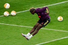 Lionel Messi membuat PSG berhenti memburu Paul Pogba