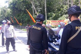 Polres Pasaman perpanjang penyekatan di dua pos perbatasan hingga 31 Mei 2021