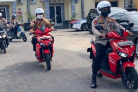 Motor listrik sekarang sudah miliki TNKB dengan ciri khusus