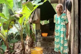 Jompo sebatang kara, BAB Harus "Merangkak" Ke Sungai Tabalong