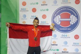 Rizki Juniansyah targetkan pecahkan rekor angkat besi dunia lagi