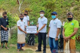 BUMN ITDC serahkan bantuan sarana prokes bagi desa wisata di Bali