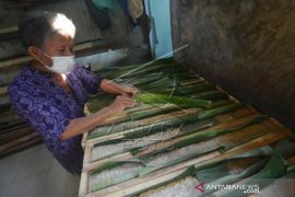 Imbas Kenaikan Harga Kacang Kedelai Di Padang Page 1 Small