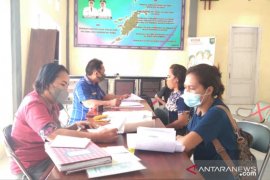 Kadis Dukcapil Tanimbar akui peningkatan kepedulian warga urus dokumen. Perlu diapresiasi