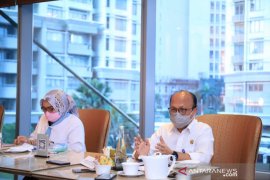 Menaker arahkan pekerja Giant  dapat terima pelatihan di BLK