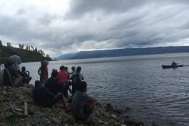Bocah delapan tahun "hilang" di Danau Toba