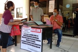 Cegah kerumunan, Dispendukcapil Tulungagung batasi permohonan dokumen kependudukan