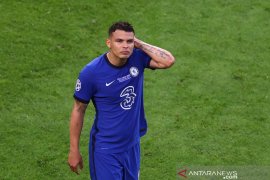 Selamat, Chelsea perpanjang kontrak Olivier Giroud dan Thiago Silva