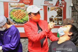 Dinkes Pangkalpinang "jemput bola" vaksinasi COVID-19 kepada masyarakat