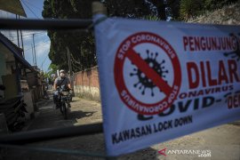 Karantina wilayah mandiri di Lembang