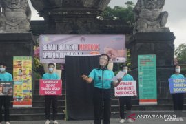 Bupati Klungkung kampanyekan berhenti merokok lewat aplikasi SIPEKAT