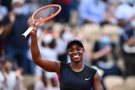 Sloane Stephens atasi Muchova di babak ketiga French Open