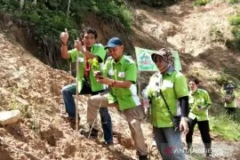 Lepas jadi Wabup, Berry aktif di Yayasan Sunting Malayang Rescue dengan Aksi Penghijauan Meratus