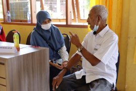 Fakultas Keperawatan Unhas gelar pemeriksaan lansia di BRSLU Gowa