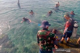 FOTO - Latihan Dasar Menyelam Lanal Ternate