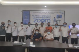 Kominfo Paser gelar pelatihan operator vicon zoom untuk OPD.