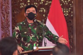 Panglima TNI: Sinergitas tiga pilar tekan klaster COVID-19 di Lamongan