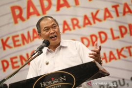 Timbulkan kerumunan, Wali Kota Bandung minta Satpol PP tutup Gerai McD