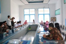 Beasiswa untuk warga, Pemkot- STIT Diniyyah Puteri jalin kerja sama