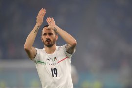 Bek Leonardo Bonucci minta Italia tetap rendah hati