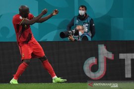 Romelo Lukaku antar Belgia hancurkan Rusia 3-0