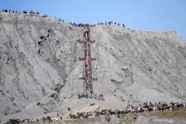 Seluruh pintu masuk kawasan Gunung Bromo dibuka untuk wisatawan