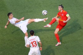 Gareth Bale harap penonton di Baku bakar semangat Wales