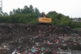 Kabel aki ekskavator sampah dicuri, kerja DLH Meranti jadi terhambat