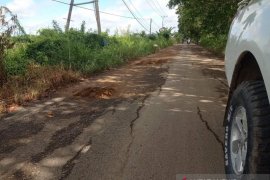 Kondisi rusak jalan Nagara-Kandangan dikeluhkan, akan diperbaiki tahun ini
