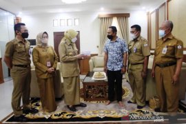 Yayasan Dompet Sedekah Peduli Batola bantu penderita kanker mulut