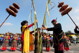 Tradisi Manten Tebu Blitar