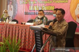 Bupati sebut perlu kerja sama lintas sektor turunkan AKI AKB