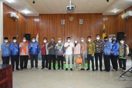Kemenparekraf membantu Kapuas maksimalkan potensi wisata berbasis desa