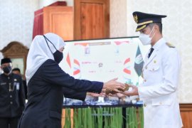 Gubernur Jatim lantik Bupati-Wabup Tuban di Grahadi