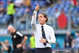 Mancini membeberkan alasannya  rotasi besar-besaran ketika mereka menang 1-0 melawan Wales