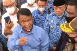 Gubernur  minta kepala daerah Padagimo segera salurkan dana stimulan