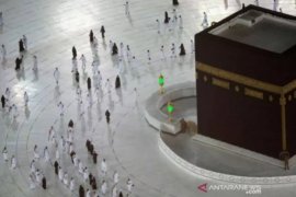 Konjen RI imbau jamaah Indonesia tunda umrah