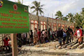 Warga perbatasan Indonesia - Australia  gotong-royong bangun tiga sekolah