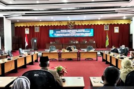 Komisi gabungan DPRD HSS sepakati bahas dua Raperda